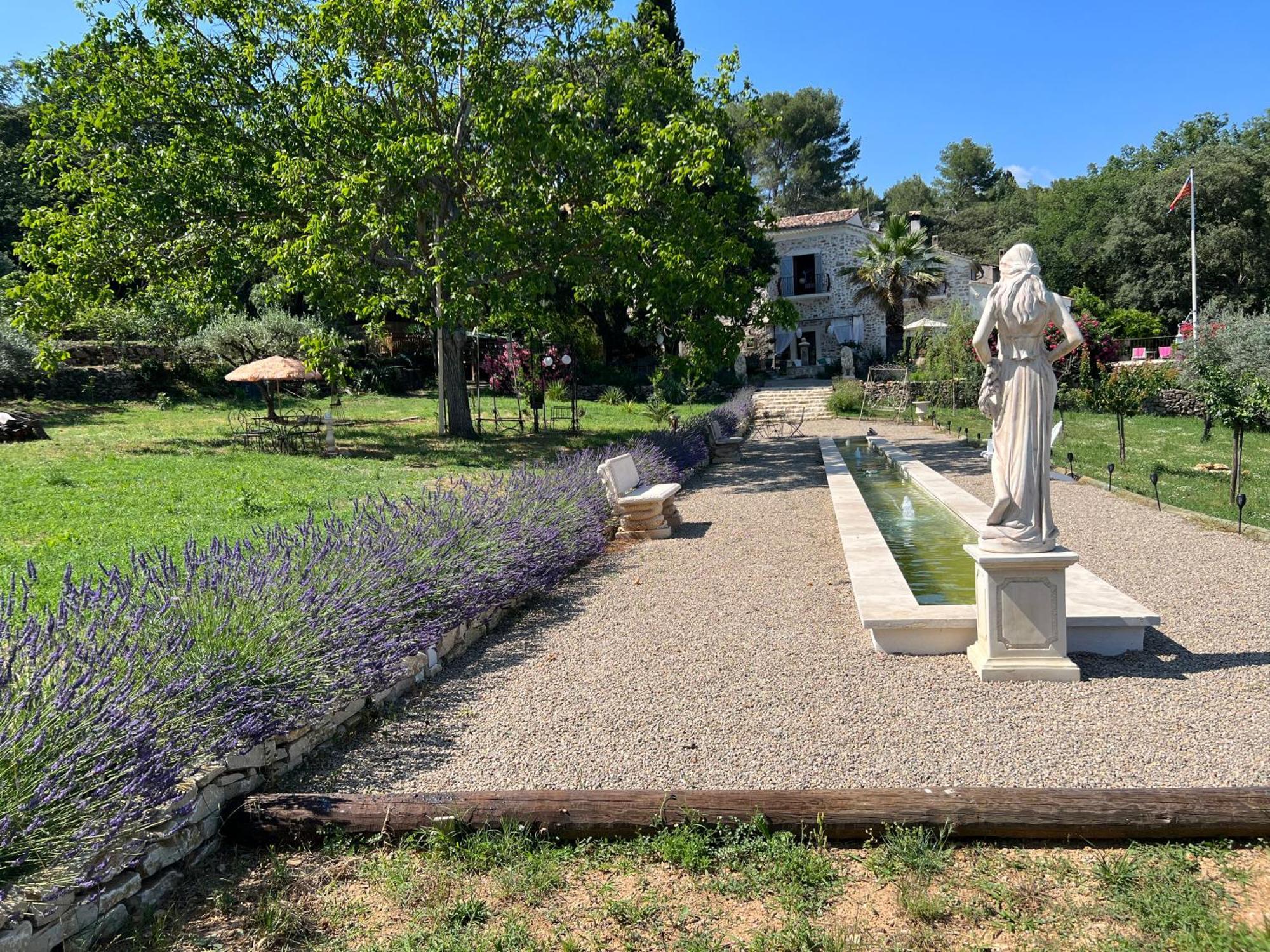 Bastide Des Hesperides Apartamento Flayosc Exterior foto