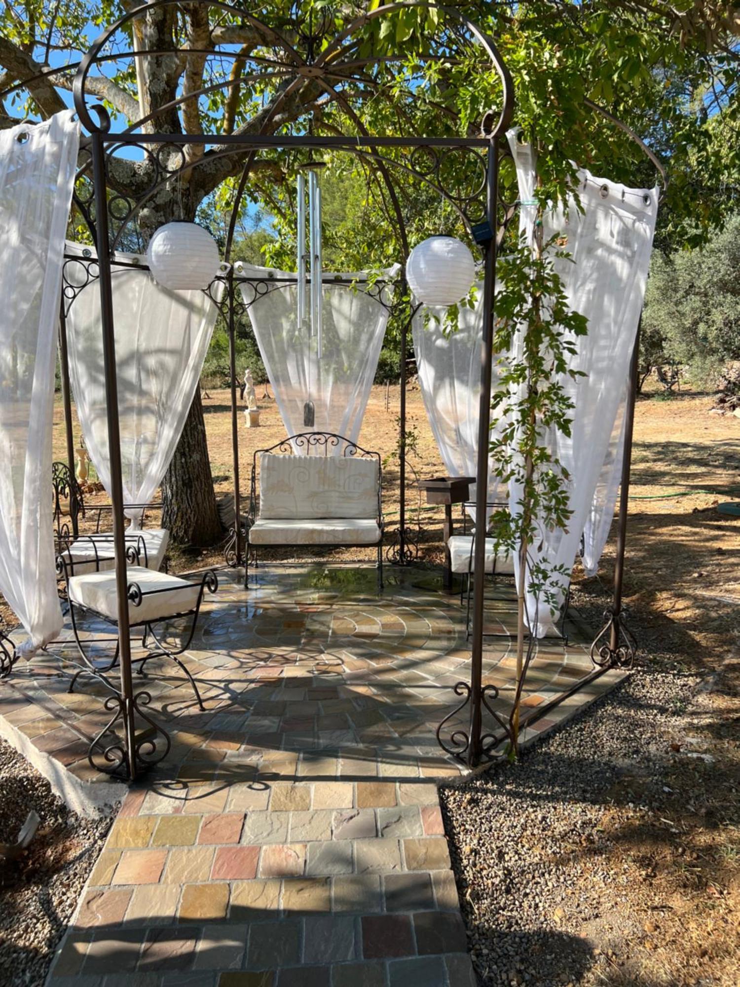 Bastide Des Hesperides Apartamento Flayosc Exterior foto