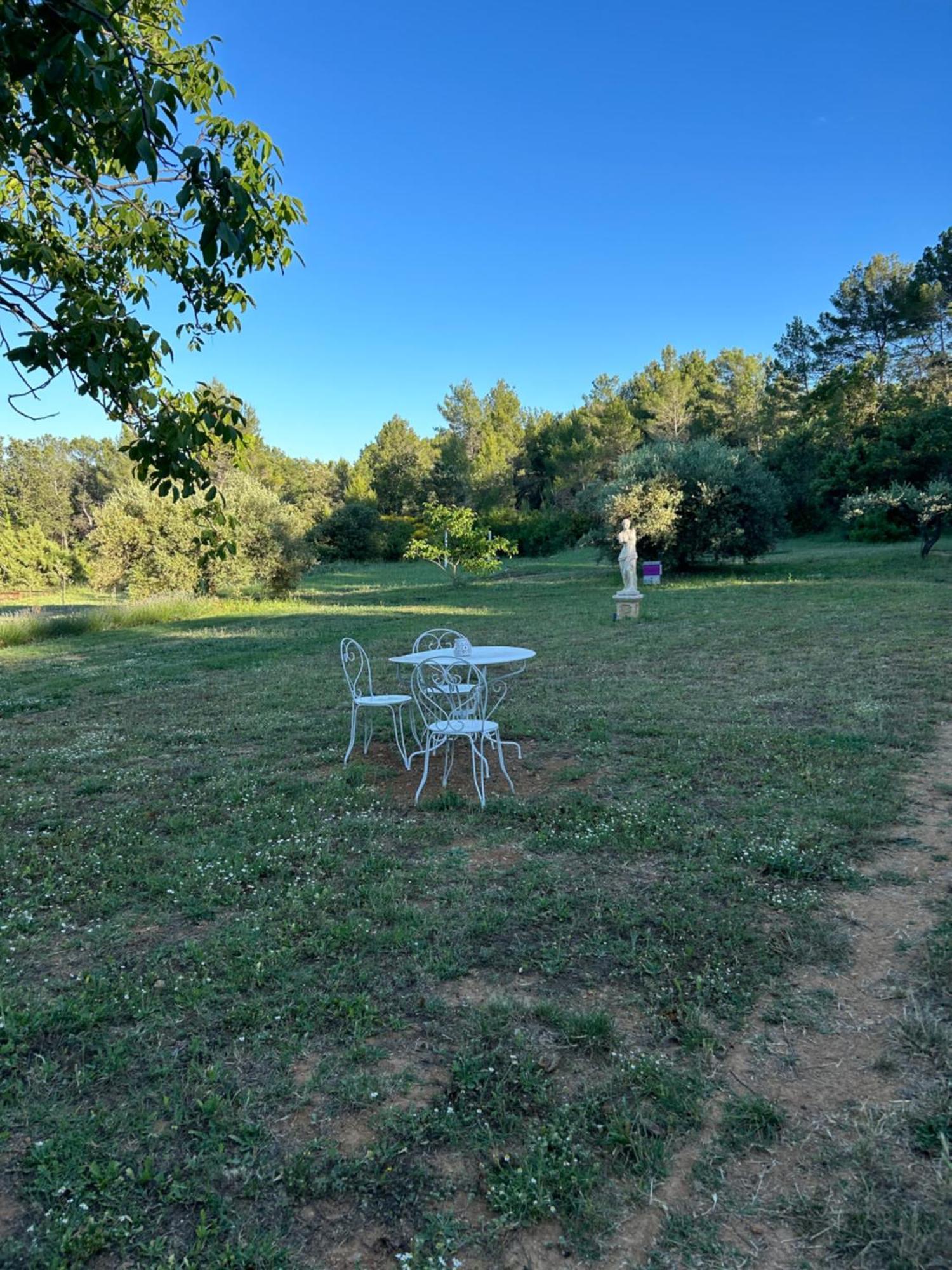 Bastide Des Hesperides Apartamento Flayosc Exterior foto