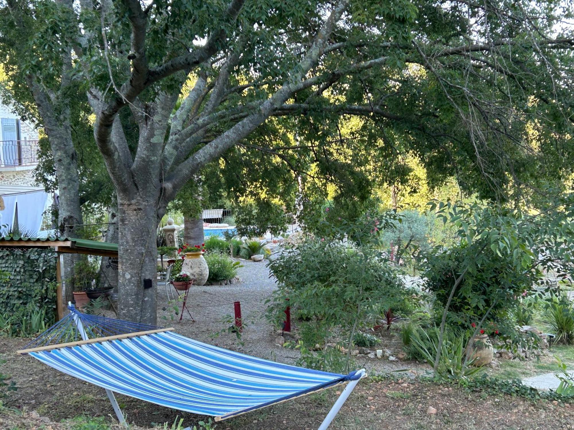 Bastide Des Hesperides Apartamento Flayosc Exterior foto